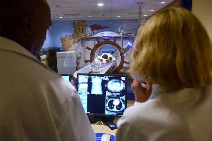 21' trends | pour rassurer les enfants malades, cet hôpital a apporté quelques modifications à son scanner! | enfants malades,hôpital |