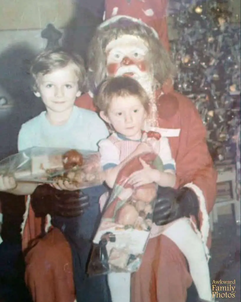 Top 10 - les pires photos du père noël avec des enfants - pere noel - horrible - images - enfant - terrifiante